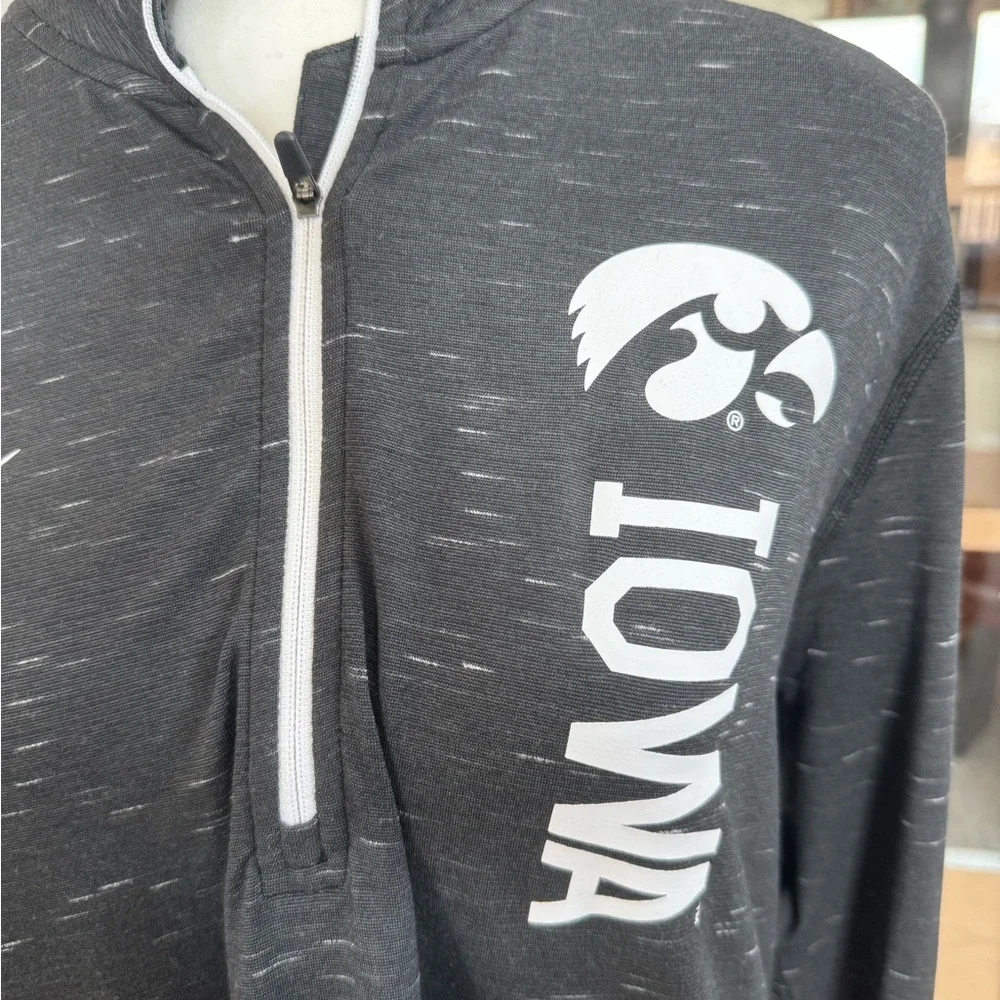 Nike Iowa Quarter-Zip Pullover XL Women’s